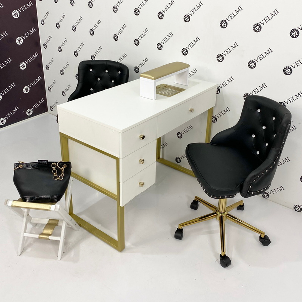 Манікюрний стіл Linda