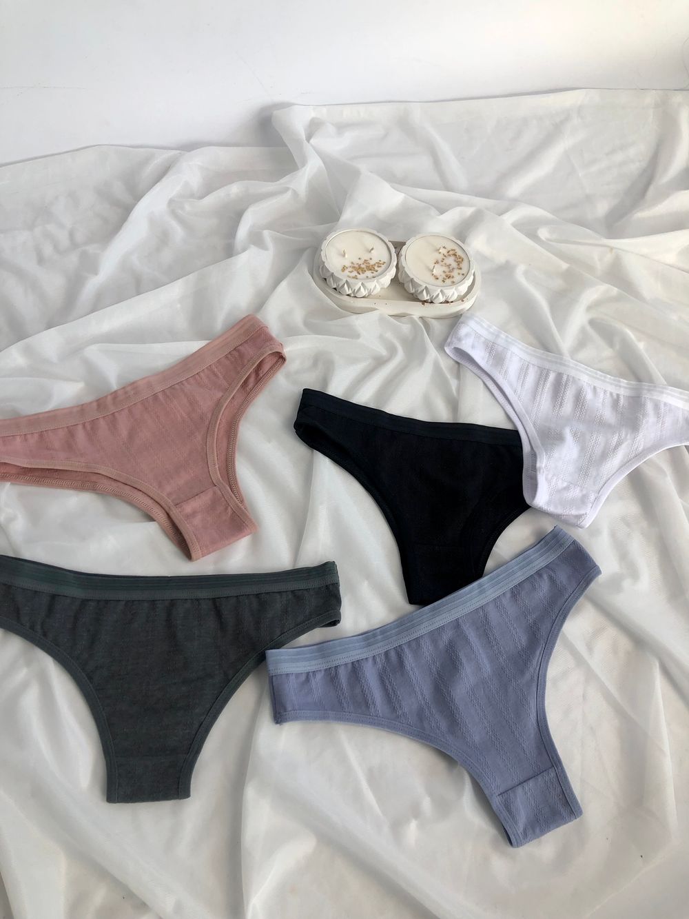 Американки на широкій резинці