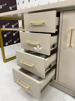 Манікюрний стіл Cashmere