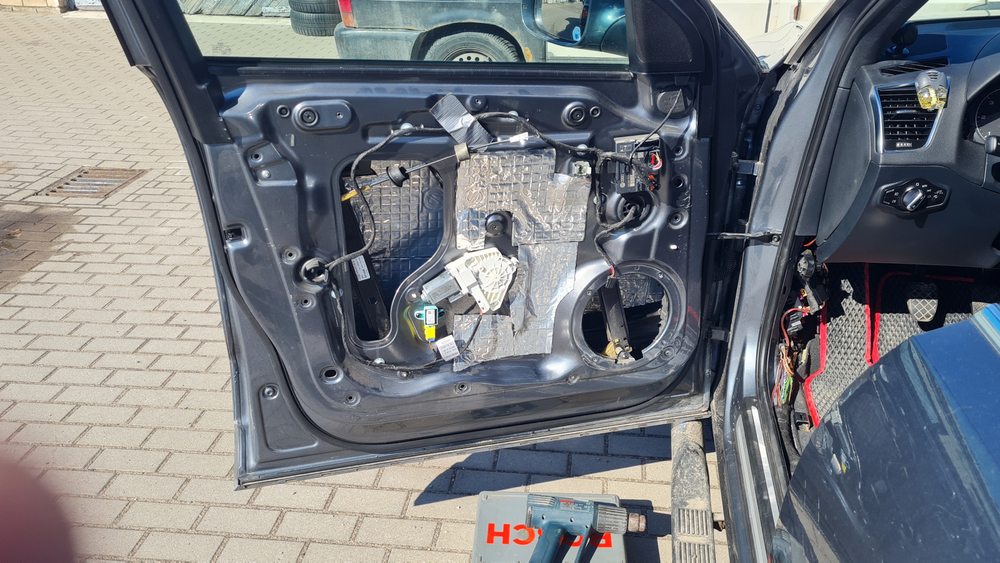 Komplet Zvučnika Audi Q5