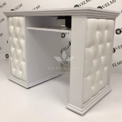 Манікюрний стіл Queen