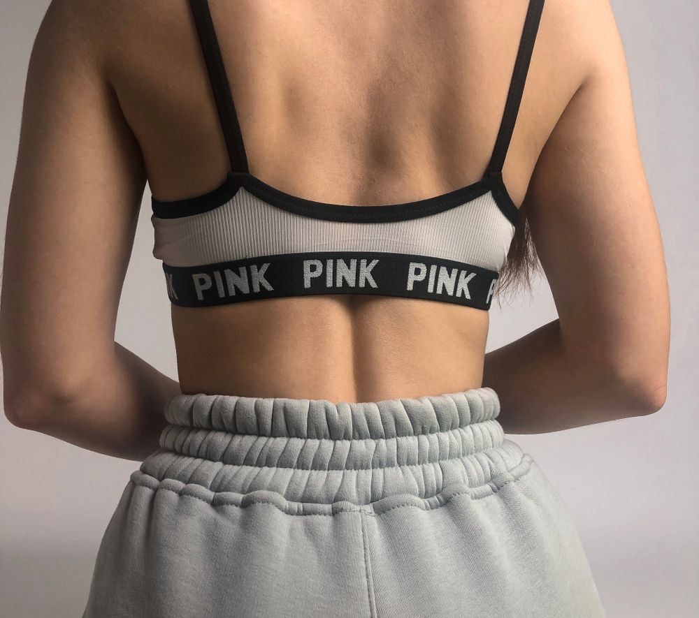 Спортивный топ