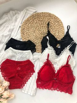 Кружевной комплект