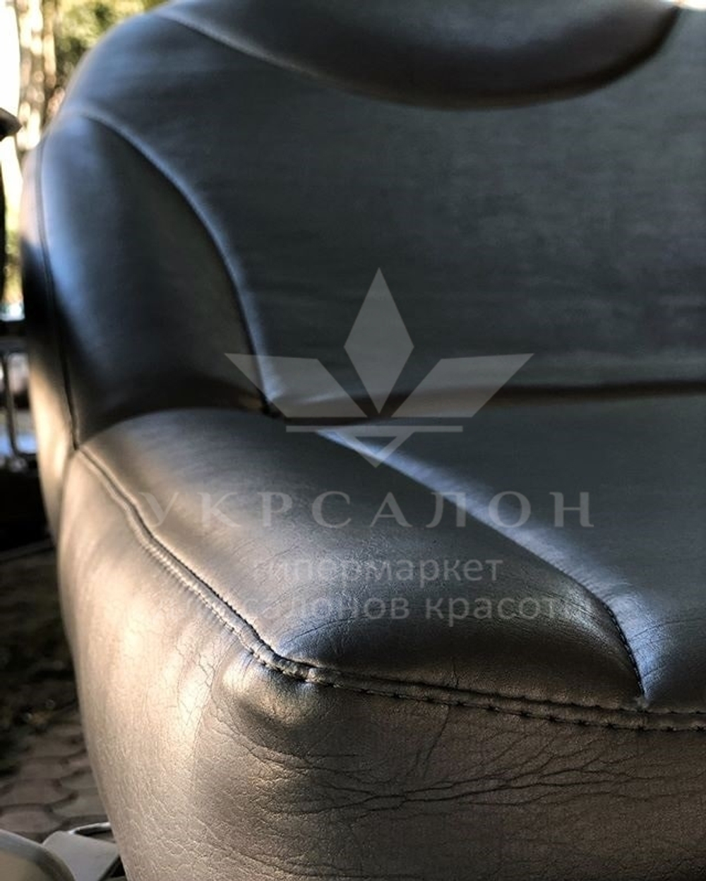 Педикюрно-косметологическое кресло с 3-мя электролифтами ZD-848-3A