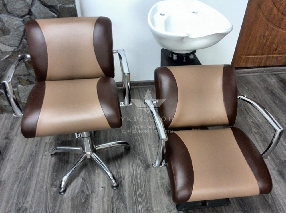 Кресло клиента Eve