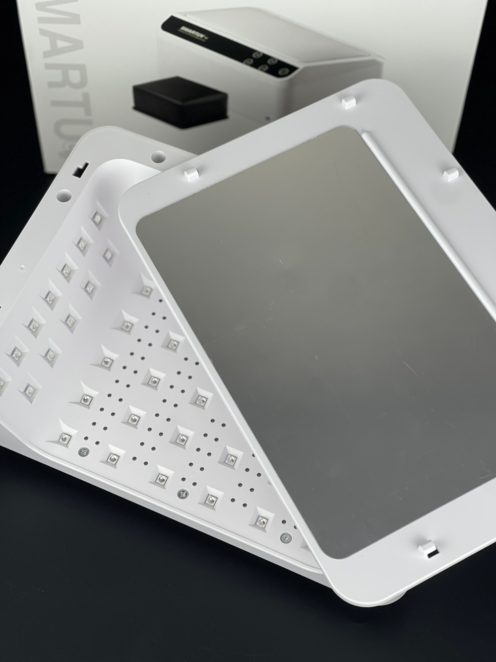 Лампа для маникюра SmartUV N8