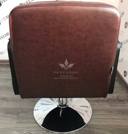 Парикмахерское кресло Bronx