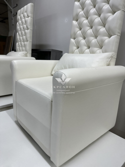 Педикюрне крісло KP-02