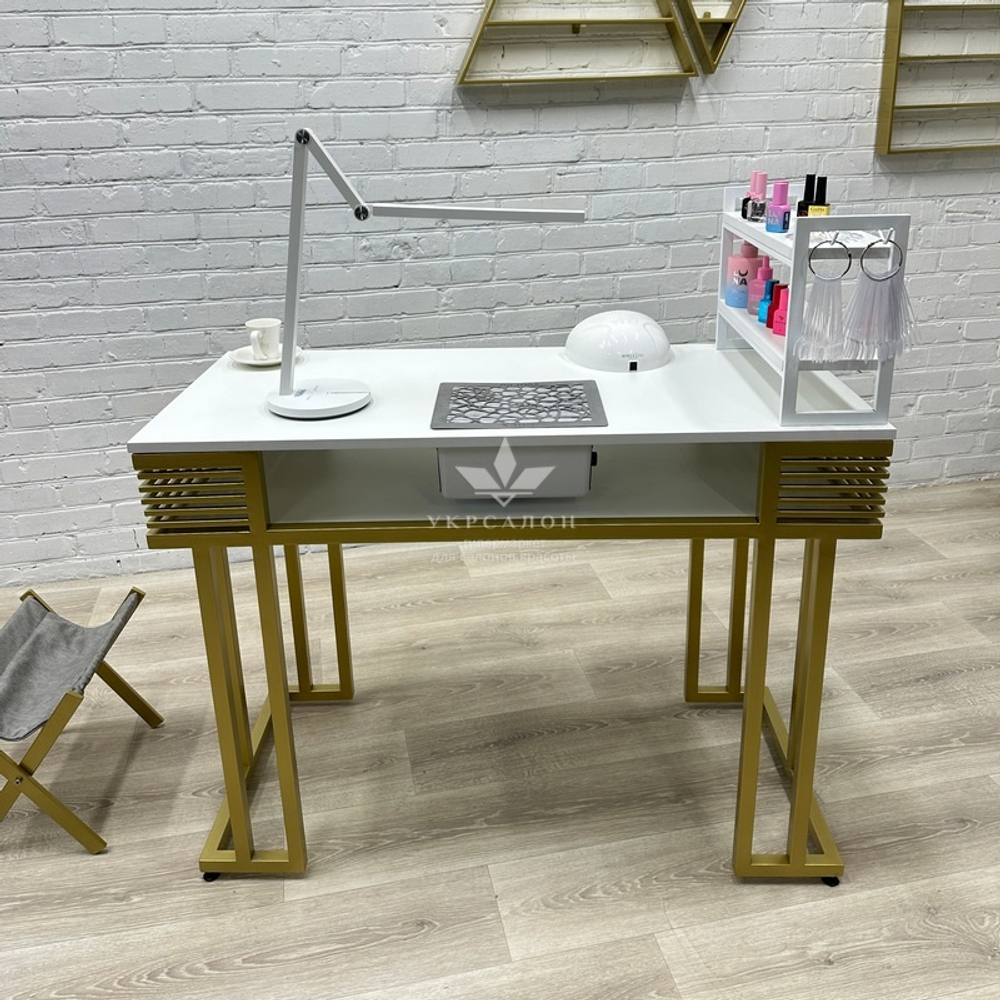 Комплект мебели для маникюра CM Premium-09а