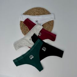 Стрінги з написом