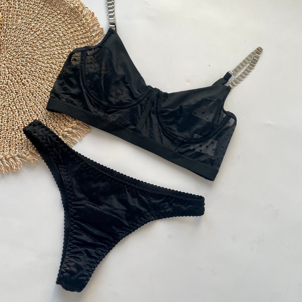 Вишуккний корсетний комплект з гартерами