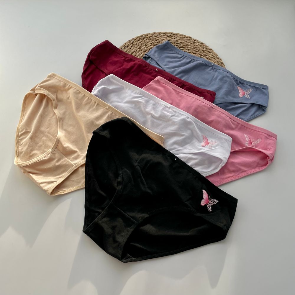 Сліпи з метеликом