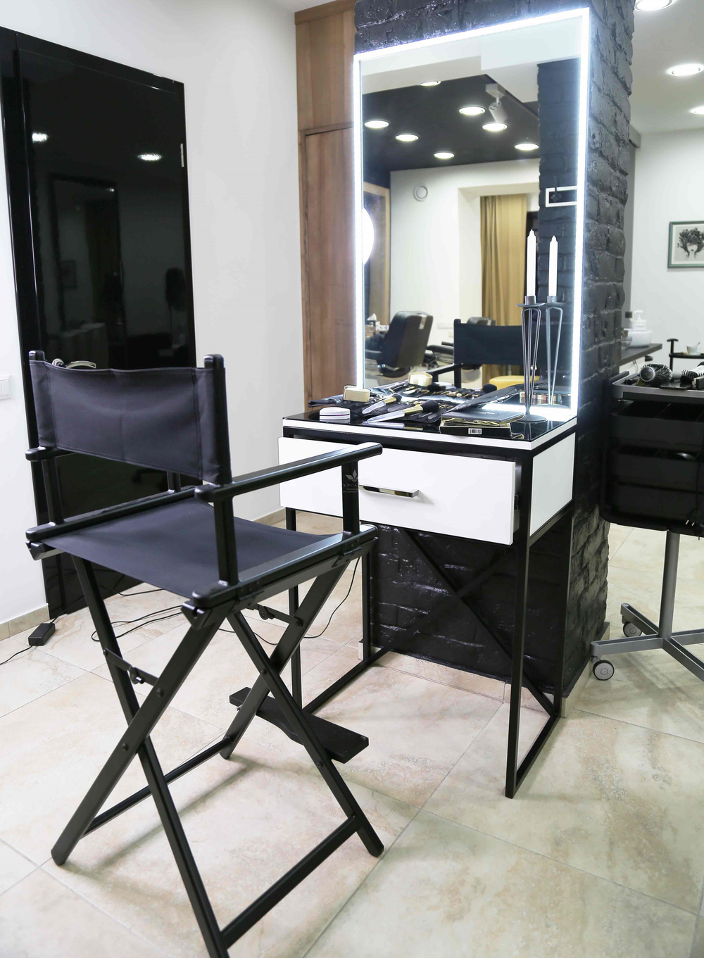 Рабочее место с подсветкой 004