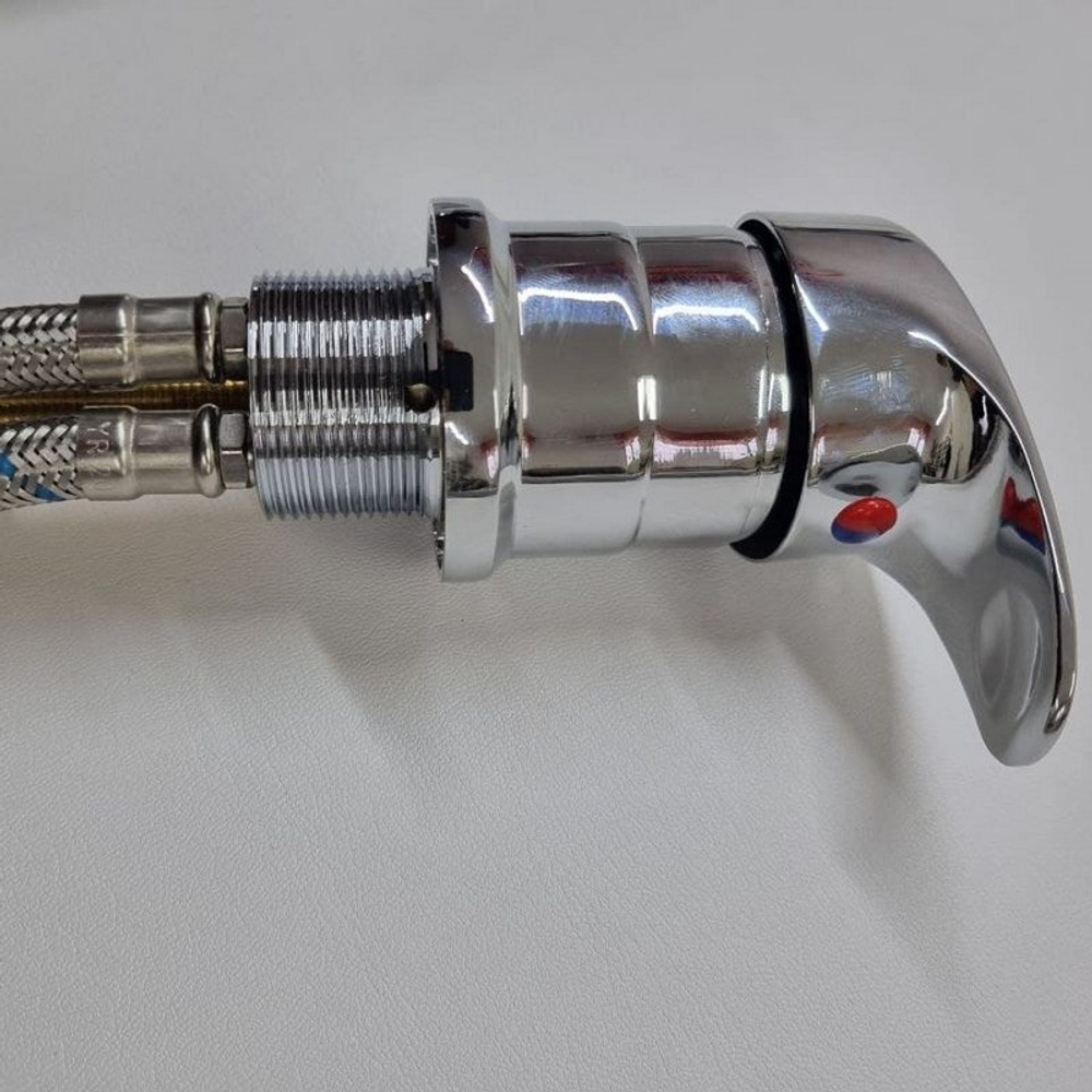 Смеситель для парикмахерской мойки