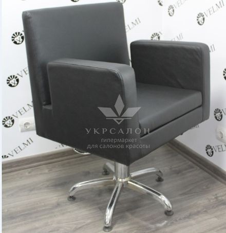 Парикмахерское кресло NAOMI