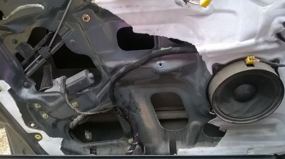 Komplet Zvučnika za Alfa Romeo 147
