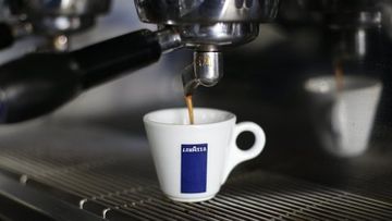 Кофе Lavazza Crema e Aroma - идеально сбалансированный купаж арабики и робусты