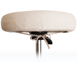 Защитный чехол на стульчик мастера