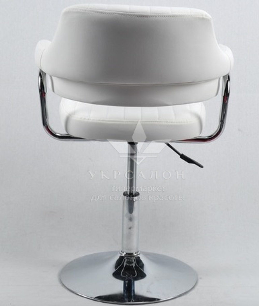 Стульчик мастера Jef на диске