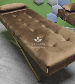 Косметологічна кушетка Tertio з регулюванням підголівника