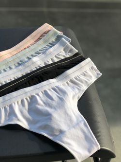 Стрінги з блискучою вставкою