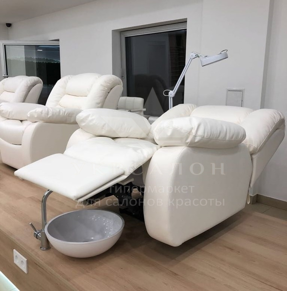 Педикюрное SPA кресло-реклайнер Ontario