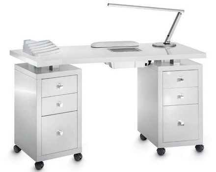 Манікюрний стіл Paris