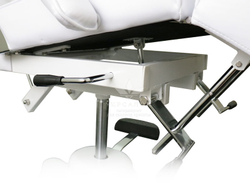 Педикюрна кушетка 234-1