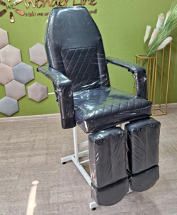 Педикюрне крісло Tertio Black