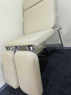 Педикюрное крісло складне 1092