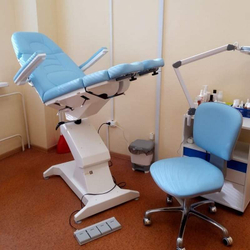 Педикюрно-косметологическое кресло FUT-PROFI-2